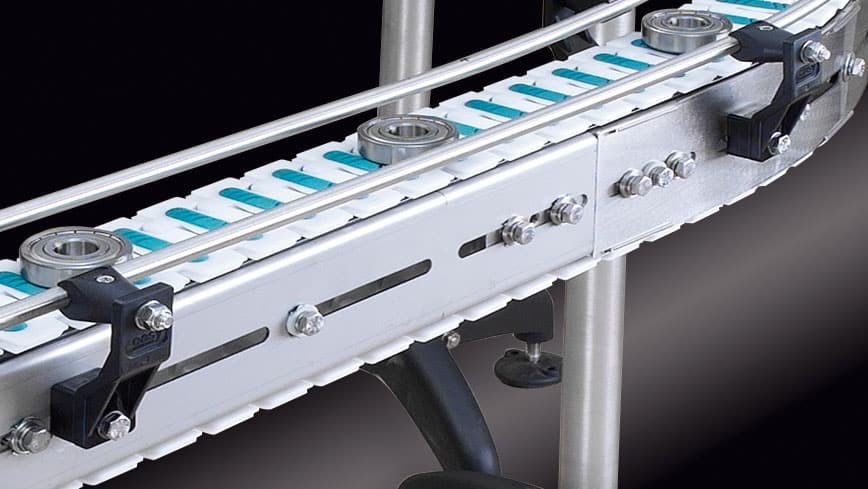 Our ETS chain conveyors in full action.
